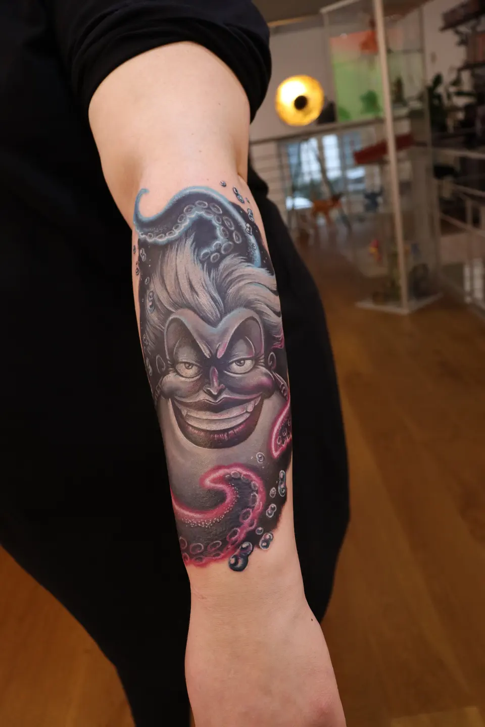 Ursula aus Arielle als Comic-Realismus-Tattoo